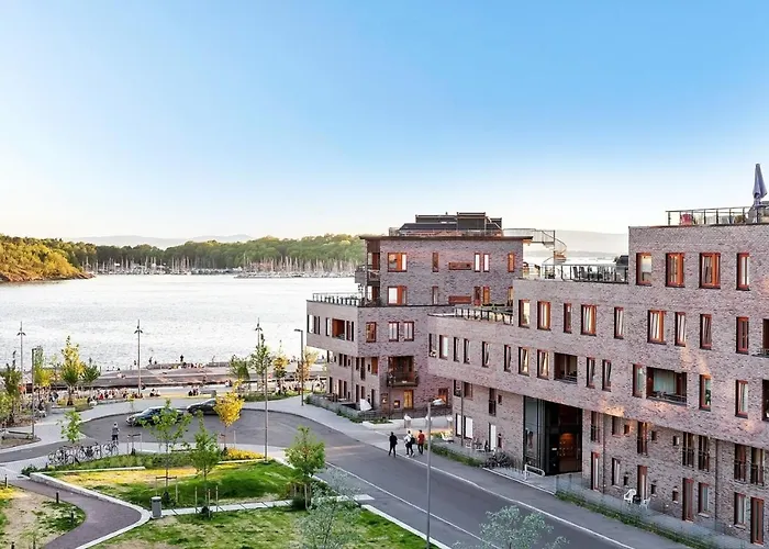 Seaside With Sea View - 2 Sunny Balconies - 6 Pax